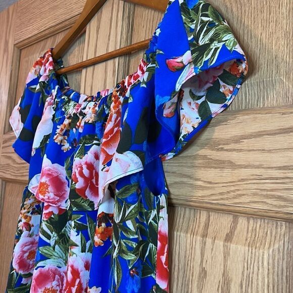 ROSE & OLIVE Ruffle Off The Shoulder Floral Print Dress - Picture 4 of 9